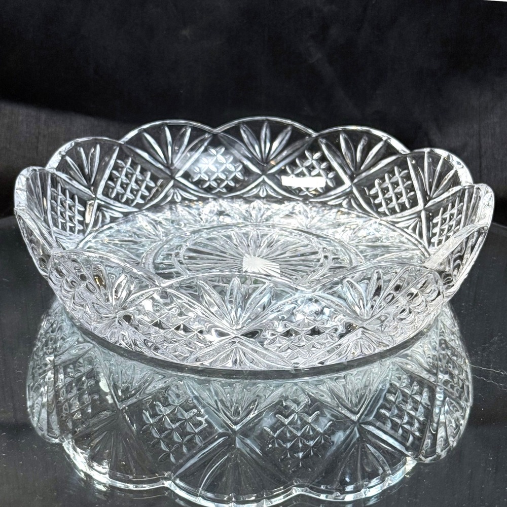 Shannon Crystal Designs of Ireland 8.5" Cut Crystal Bowl Pineapple Fan Diamond